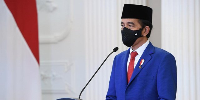Beda Jokowi Dan Buruh Tanggapi Uu Cipta Kerja Merdeka Com