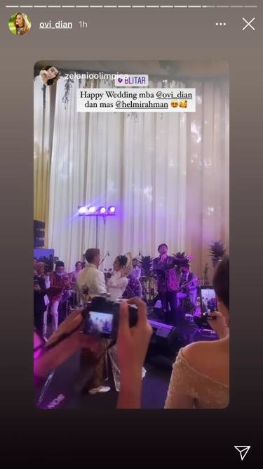 potret pernikahan presenter tajir ovi dian dan helmi rahman