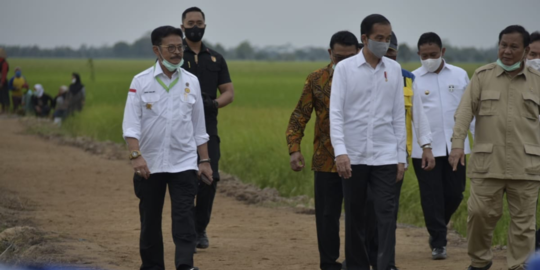 estate jokowi bakal gunakan drone hingga traktor apung rev1
