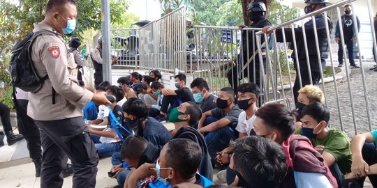 Polisi Tangkap Kelompok Anarko dan 73 Pelajar, Diduga Akan Demo Tolak UU Ciptaker