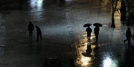 BMKG: Waspadai Puncak La Nina Bersamaan Musim Hujan Desember-Januari