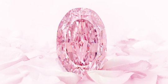 Berlian Pink Sangat Langka akan Dilelang, Harganya Diperkirakan Tembus Rp560 Miliar