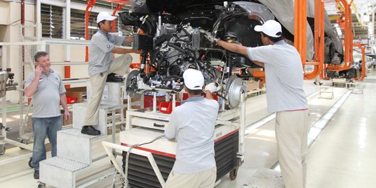 Staf Menaker: Pesangon RI Tertinggi di Dunia, Produktivitas Pekerja Terendah Ketiga