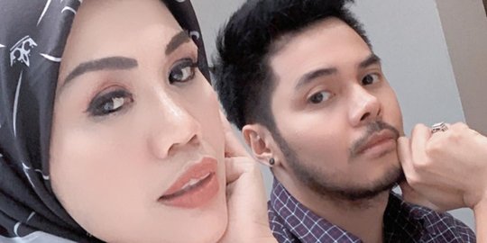 Sejak sama Berondong Baru, Elly Sugigi Ngaku Auranya Keluar Makin Mirip Istri Pasha