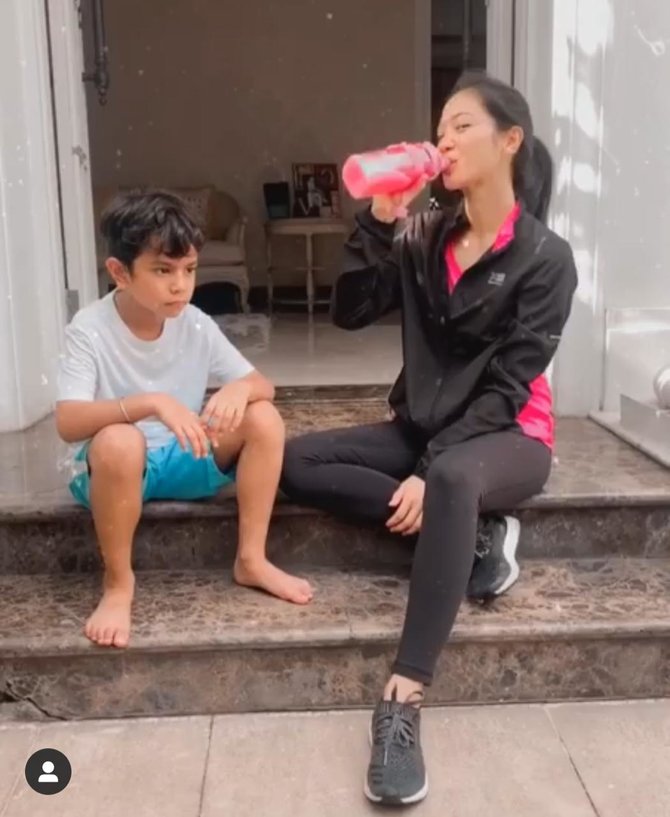 bunga zainal