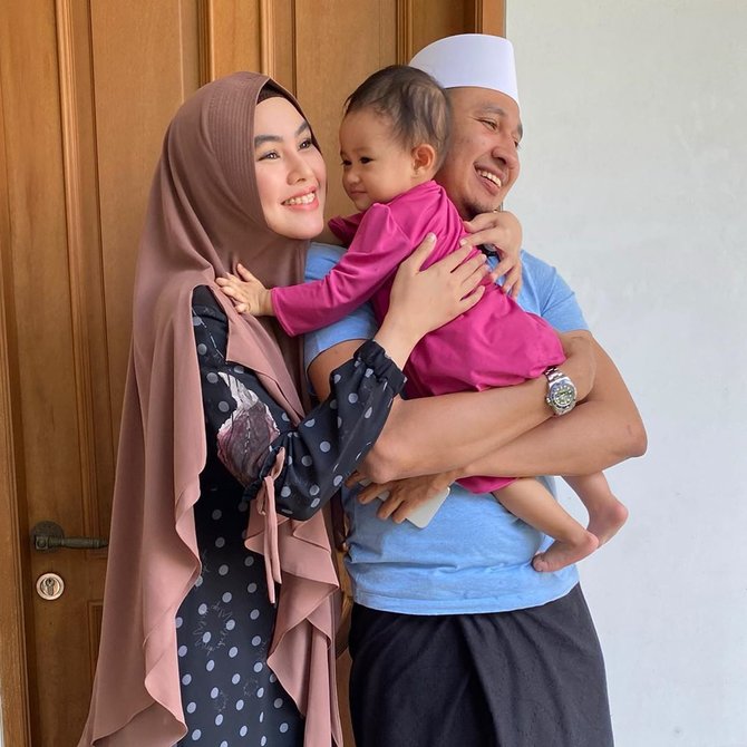 khalisa aghnia bahira anak kartika putri