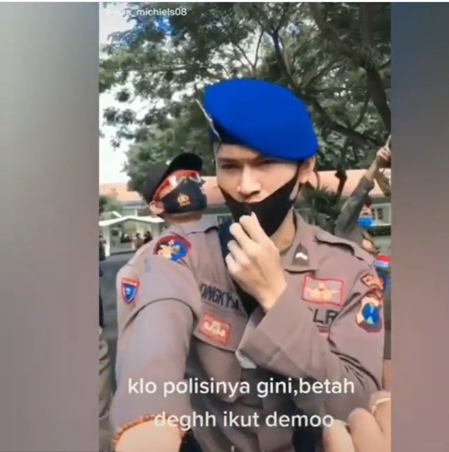 polisi ganteng