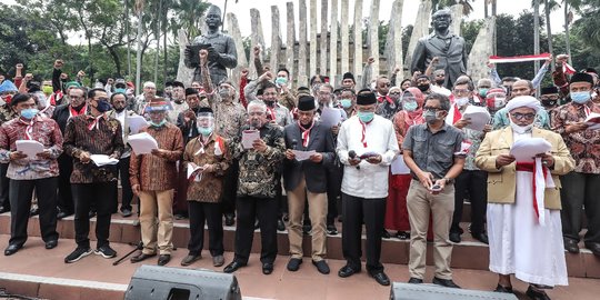 Gatot & Din Syamsudin Datangi Bareskrim, Buntut 8 Anggota KAMI Dicokok Polisi
