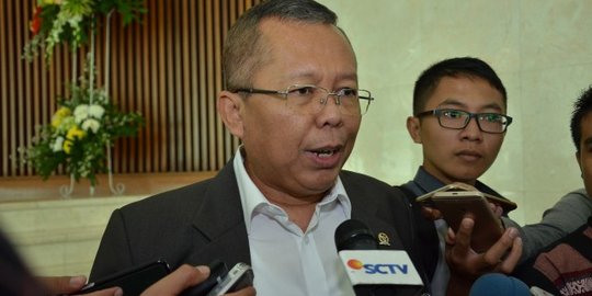 DPR Minta Polri Tiru TNI Tindak Personel Jika Melakukan Hubungan Sesama Jenis