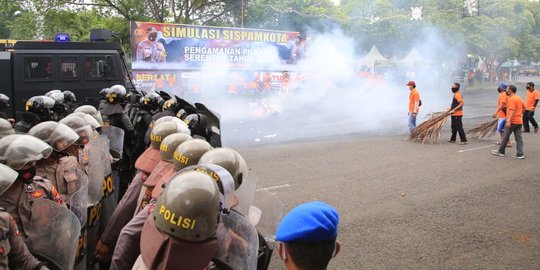 8 Ribu Personel Gabungan Siap Kawal Demo Tolak RUU Cipta Kerja BEM SI