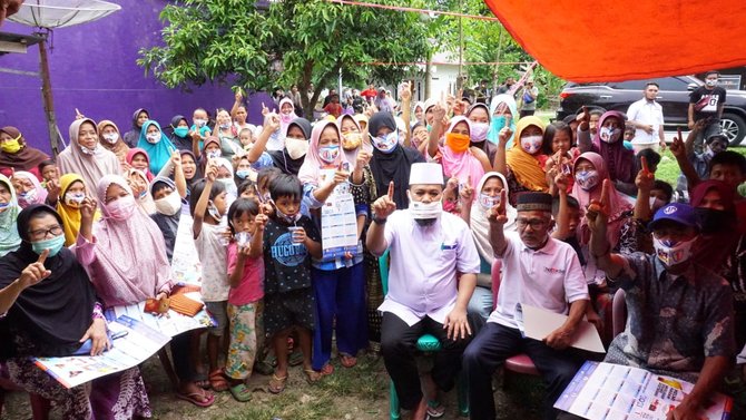 helmi hasan di desa padang bindu kecamatan kedurang ilir bengkulu selatan