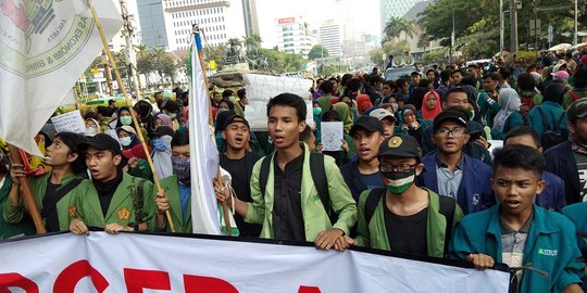 Demo ke Istana, BEM SI Desak Jokowi Keluarkan Perppu Batalkan UU Cipta Kerja