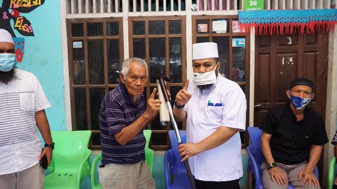 cagub bengkulu helmi hasan bersafari di bengkulu selatan