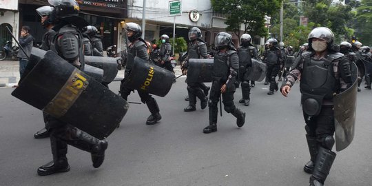 8 Polisi Positif Covid-19 Usai Jaga Demo, Seluruh Petugas Amankan Aksi Dites