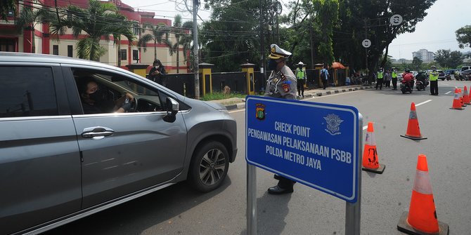 Survei Indikator: Mayoritas Warga Ingin Kebijakan PSBB Dihentikan ...