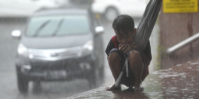 BMKG: Dampak La Nina, Jakarta akan Diguyur Hujan Lebat Seminggu ke Depan
