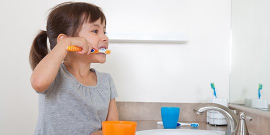 6 Penyebab Bau Mulut Pada Anak dan Cara Mengatasinya, Orang Tua Wajib Tahu