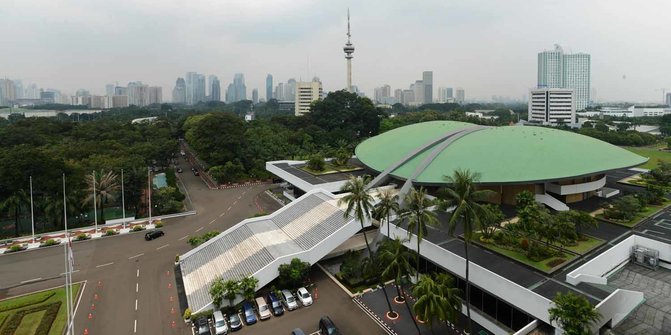 PKS Nilai Perpanjangan Sertifikat Halal Tak Punya Kontrol yang Jelas di UU Ciptaker