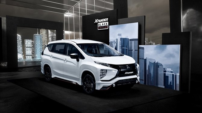 mitsubishi xpander cross rockford fosgate black edition dan xpander black edition
