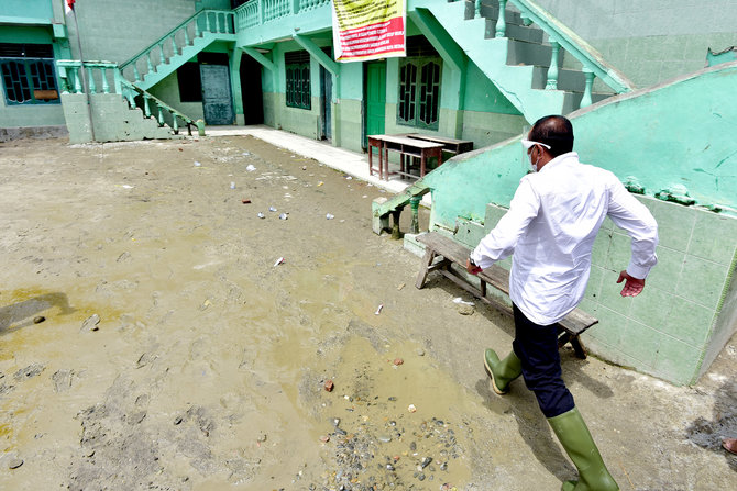 kunjungi kampung 039langganan039 banjir rob di belawan gubernur sumut sampaikan ini