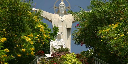 Lirik Lagu Oleh Kuasa DarahMu - Natashia Nikita