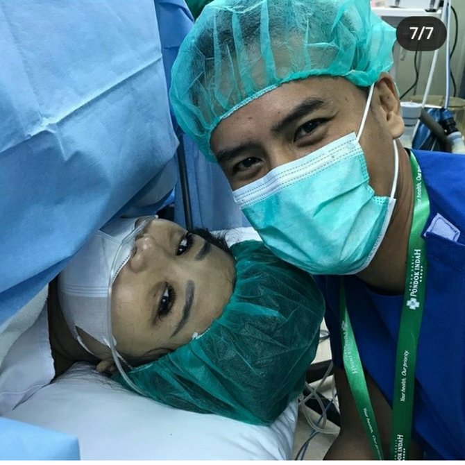 choky sitohang dikaruniai anak ketiga