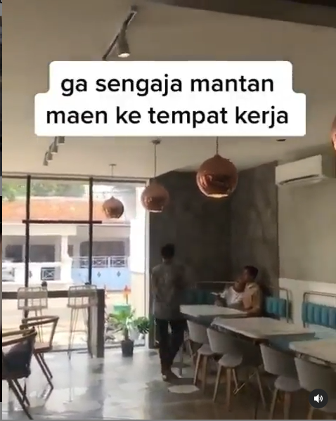 mantan pacar foto prewed di tempat kerja