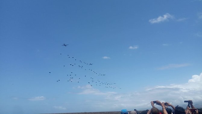 suasana latihan tempur tni au di lumajang