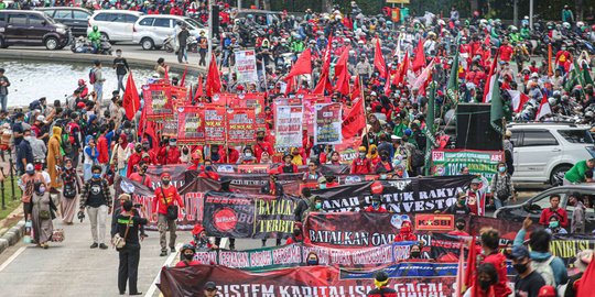 750 Petugas Jaga Demo di Patung Kuda, 1.500 Demonstran Sudah Berkumpul