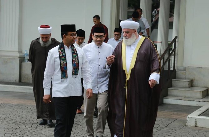 mufti agung damaskus wafat mobilnya dibom
