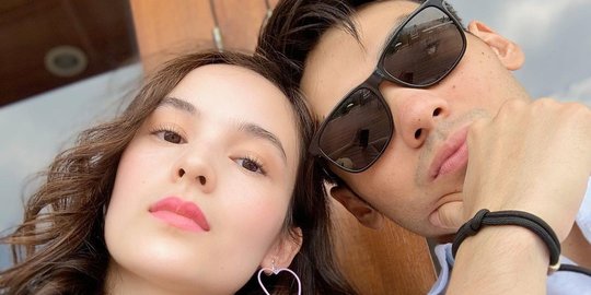 Tak Pernah Diterpa Isu Miring, Intip Kemesraan Chelsea Islan dan Rob Clinton