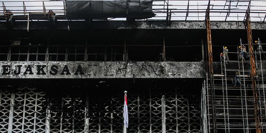 Begini Penelusuran Puslabfor Cari Bahan buat Api Cepat Menjalar Hanguskan Kejagung