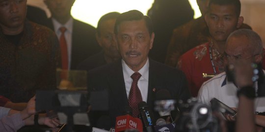 Cerita Luhut soal Warga China Tak Lagi Pakai Masker Setelah Divaksin Covid-19