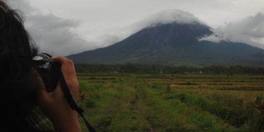 ilustrasi gunung