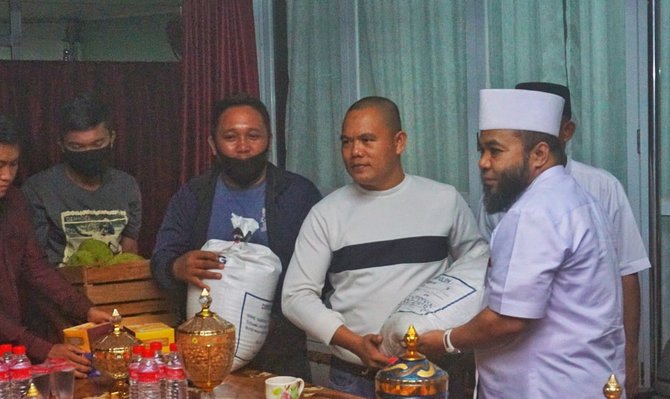 deklarasi menangkan helmi muslihan pemuda kedurang sumbang beras dan sayur mayur