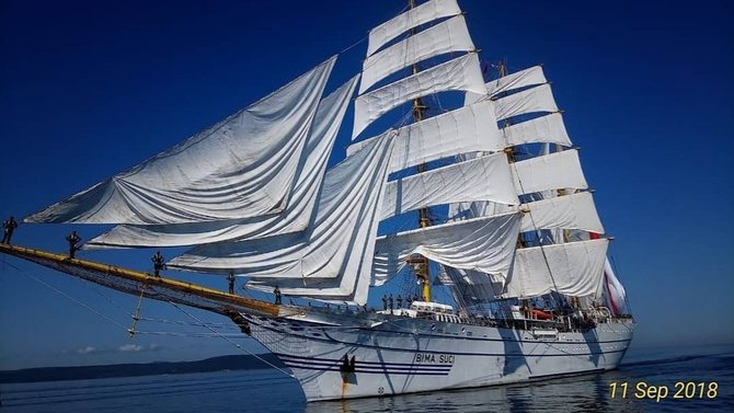 singgah di belawan ini 5 potret kri bima suci saat berlayar di berbagai negara