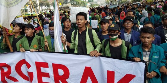 Demo Hingga Malam Hari, Dua Mahasiswa di Kalsel Ditetapkan Jadi Tersangka