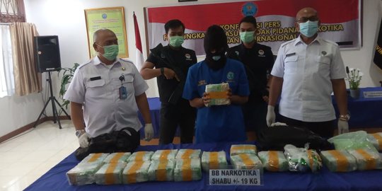 Pemuda di Rohil Gendong Sabu 19 Kilogram dan 10.000 Butir Ekstasi