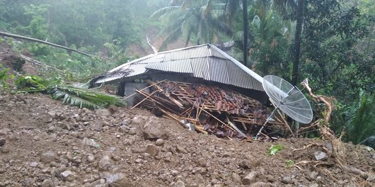 Tanah Longsor di Kulon Progo, 3 Rumah Warga Rusak Tertimbun Tanah