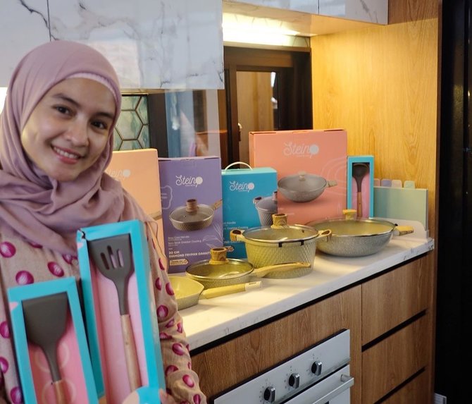 intan nuraini dan keluarga