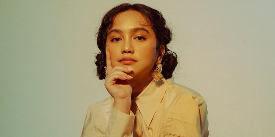 Curi Perhatian, Intip Pemotretan Rachel Amanda dengan Gaya Retro