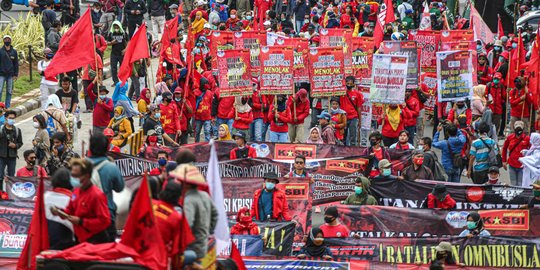 Mahasiswa Demo Lagi Tolak UU Cipta Kerja, NasDem Sarankan Uji Materi Saja ke MK