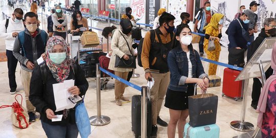 Penumpang Bandara Soekarno-Hatta Hari Pertama Libur Panjang Tertinggi Sejak Pandemi