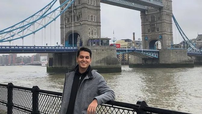 honor pertama artis papan atas