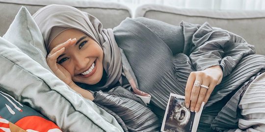 Potret Terbaru Zaskia Sungkar di Usia Kandungan 4 Bulan, Perut Makin Membesar