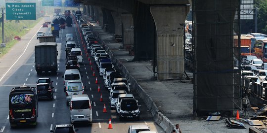 Sebanyak 254.673 Kendaraan Tinggalkan Jakarta Lewat Cikampek Selama Libur Panjang