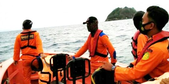 Tim SAR Lanjutkan Pencarian Penumpang Loncat dari Kapal Ferry Merak-Bakauheni