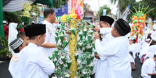 Arak-arakan Telur dalam Peringatan Maulid di Banyuwangi, Punya Filosofi Menarik