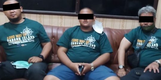 Penjelasan Polisi Soal Foto Anggota Klub Moge Tersangka Pengeroyok TNI Pegang HP