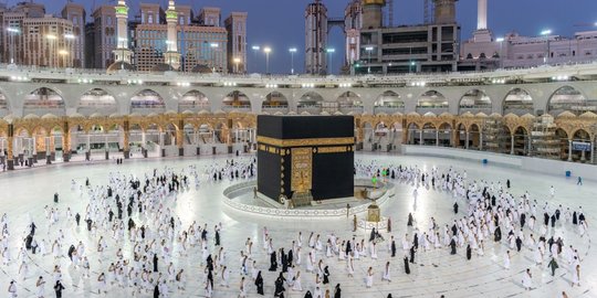 Arab Saudi Kembali Terima Jemaah Umrah dari Luar Negeri Setelah Ditunda Sejak Maret